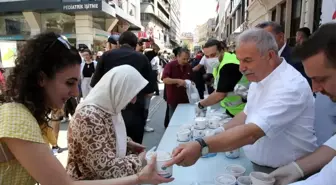 Samsun haber | İlkadım'da 7 farklı noktada aşure dağıtıldı