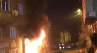 Son dakika haber | İSTANBUL-GAZİOSMANPAŞA'DA SOKAKTA SİLAH SESLERİ YANKILANDI; ATEŞE VERİLEN DÜKKAN ALEV ALEV YANDI
