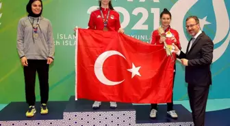 Konya spor haberleri: Konya 2021 İslami Dayanışma Oyunları'nda masa tenisi tek kadınlar finalinde milli sporcu Özge Yılmaz, İranlı rakibi Neda Shahshavari'yi 4-2 yenerek...