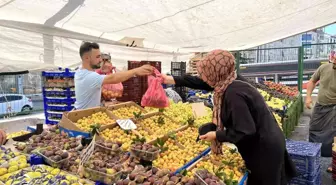 Semt pazarlarında sebze meyve fiyatları geriledi