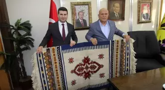 Bursa yerel haberi: Ülkü Ocakları Genel Başkanı Yıldırım'dan Başkan Pekmezci'ye ziyaret