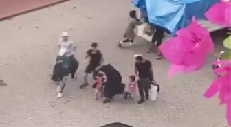 Avrupa'ya geldikleri zannederek kamyonetten indirilen 24 kaçak göçmen, Marmaris'te yakalandı