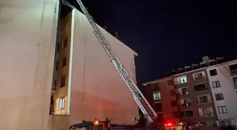 Tunceli gündem haberleri... Tunceli'de apartmanın çatısında çıkan yangın hasara neden oldu