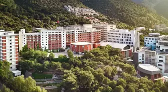 İzmir Ekonomi Üniversitesi Bölümleri