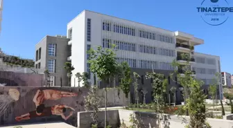 İzmir Tınaztepe Üniversitesi Bölümleri