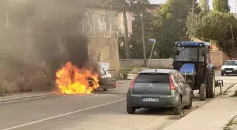 Çankırı haber! Çankırı'da seyir halindeki otomobil yandı