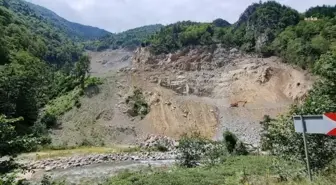 Rize yerel haberi... İkizdere Çevre Derneği, İskencedere Vadisi'ne Yakın Bir Taş Ocağının Fotoğraflarını Paylaştı: 'Güzelim Doğa, 15 Yılda Bu Hale Geldi'