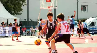 Ümraniye'de 3x3 Sokak Basketbolu Turnuvası nefes kesti