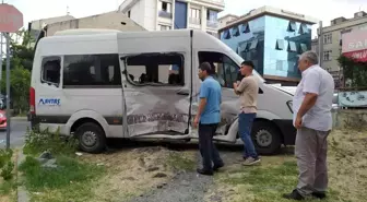 Kastamonu haberi | Bağcılar'da panelvan araç ile servis minibüsü çarpıştı: 5 yaralı