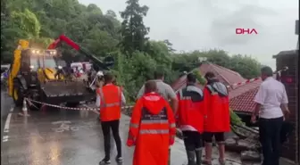 BEYKOZ'DA İSTİNAT DUVARI ÇÖKTÜ-1