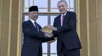 Cumhurbaşkanı Erdoğan, Malezya Kralı Sultan Abdullah Şah'ı resmi törenle karşıladı