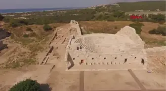 PATARA ANTİK KENTİ'NE YOĞUN İLGİ SÜRÜYOR