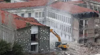 İzmir haber | Mahkeme, Buca Cezaevi'nin Yıkım İhalesini, Cezaevi Yıkıldıktan Sonra İptal Etti