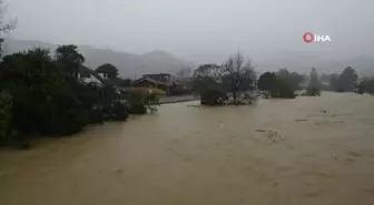 Yeni Zelanda'da sel nedeniyle 400 ev tahliye edildi