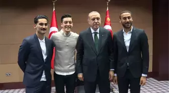 Mesut Özil, Cumhurbaşkanı Erdoğan'ın kendisine hediye etti saati sosyal medyadan paylaştı