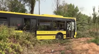 Şarampole devrilen belediye otobüsündeki 21 kişi yaralandı