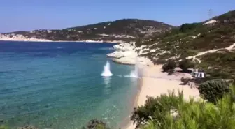 Son Dakika | Denizde bulunan el bombası imha edildi