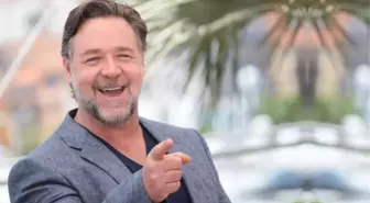 Oscar ödüllü oyuncu Russell Crowe, hayranlarına seslendi: Türkiye'ye gitmek için plan yapın