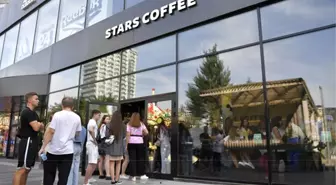 Rusya'dan Çekilen Starbucks'ın Yerine Stars Coffee Açıldı