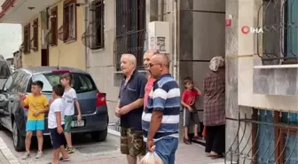 Evinden kokular gelen 60 yaşındaki adam ölü bulundu