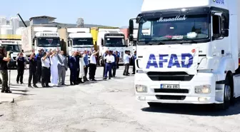 Türkiye'den Lübnan'a gemiyle insani yardım gönderildi