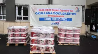 Bayrampaşa Belediyesi'nden okullara boya desteği