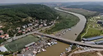 Beykoz'da Riva sahili çamura bulandı