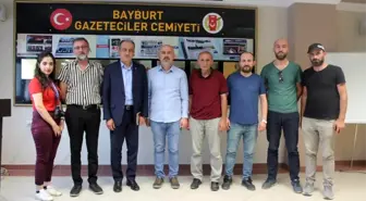 Gelecek Partisi Genel Başkan yardımcısı Yardım gazetecilerle buluştu