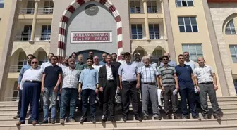 ÖNDER İmam Hatipliler Derneği üyeleri şarkıcı Gülşen'in ifadelerini kınadı