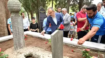 Softaoğlu Mehmed Pehlivan dualarla anıldı