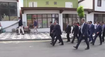 Adalet Bakanı Bozdağ, Yozgat'ta şehit ailesini ziyaret etti