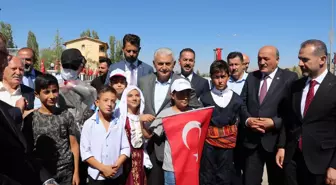 AK Parti'li Yıldırım, hayırsever iş insanı tarafından yaptırılan okulu açtı