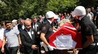 Son Dakika | Ankara'da kazada vefat eden polis memuru ve eşinin cenazesi Artvin'de defnedildi