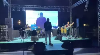 Sakarya haberi! Şarkıcı Burak Kut Sakarya'da konser verdi