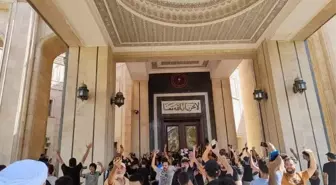 Irak'ta Bakanlar Kurulu çalışmaları askıya alındı