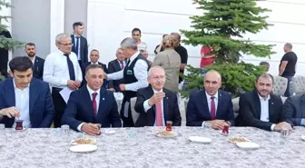 Çorum haberleri: CHP Genel Başkanı Kılıçdaroğlu Çorum'da çay molası verdi