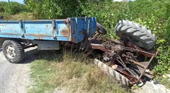 Devrilen traktörün altında kalan sürücü hayatını kaybetti