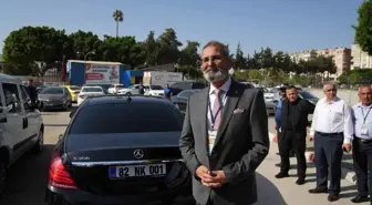 Tarsus il olmak için kolları sıvadı! Belediye başkanı makam aracının plakasını bile değiştirdi