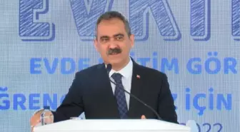 Bakan Özer, 'Evde Eğitim Gören Çocukların Eğitimlerinde Kullanılacak Eğitim Materyali Dağıtım Töreni'e katıldı