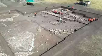 Diyarbakır gündem haberi... DİYARBAKIR - Uygarlık tarihine ışık tutan Çayönü'nde sandık tipi 3 yeni mezar daha bulundu