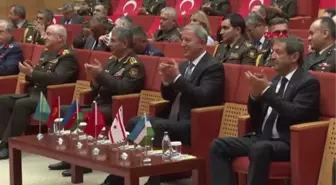 Bakan Akar ve konuk bakanlar, 'Siperden Sahneye Müzik' etkinliğinde bir araya geldi