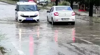 Kütahya gündem haberi | KÜTAHYA'DA SAĞANAK; YOLLAR GÖLE DÖNDÜ, İŞ YERLERİNİ SU BASTI