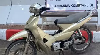 Motosiklet hırsızları jandarmadan kaçamadı