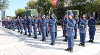 Valilik Meydanı'nda düşman işgalinden kurtuluşunun yıl dönümü kutlandı