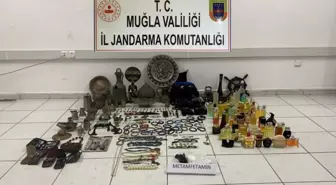 Hırsızlık şüphelileri jandarmadan kaçamadı