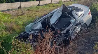 Otomobil belediye otobüsüyle kafa kafaya çarpıştı: 1 ölü