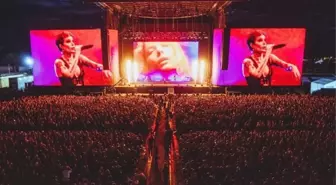 'Yenge' formunda! Yıldız şarkıcı Halsey, konserinde Türkçe konuştu, ortalık yıkıldı