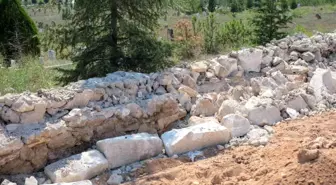 Mezarlıklarda bakım ve onarım çalışmaları