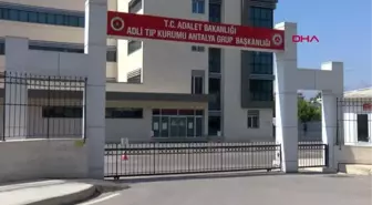 Oğlu kazada ölen anne, 'Beni neden bırakıp gittin' diyerek ağladı