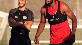 Antalyaspor'da Luyindama ile Nakajima takımla çalıştı